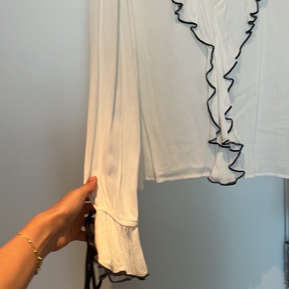 Women blouse v neck - Picture 4 of 4